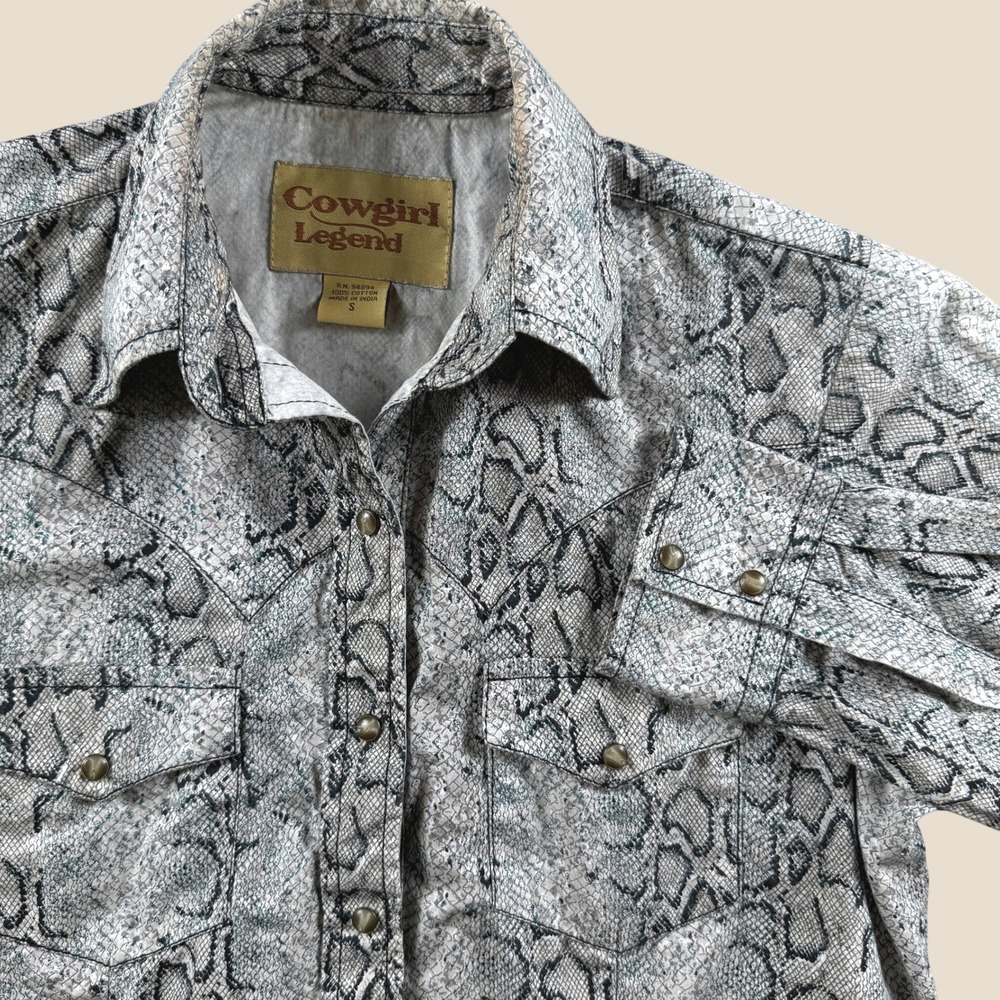 Cowgirl Legend Western Shirt Women S Gray Snakeskin Pearl Snap Cotton Cowgirl